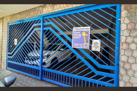 Casa à venda com 100m², 3 quartos e 2 vagasPlaca