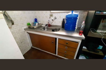 Casa à venda com 100m², 3 quartos e 2 vagasCasa 1 - Cozinha