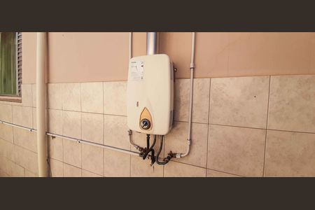 Casa à venda com 100m², 3 quartos e 2 vagasCasa 1 - Área de Serviço