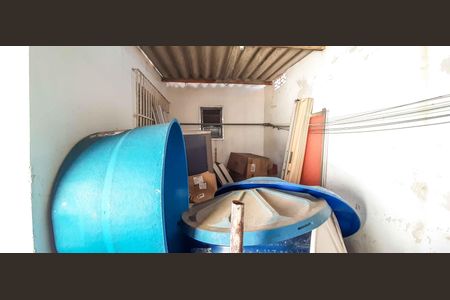 Casa à venda com 100m², 3 quartos e 2 vagasCasa 1 - Área de Serviço