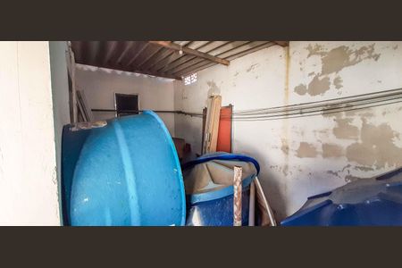 Casa à venda com 100m², 3 quartos e 2 vagasCasa 1 - Área de Serviço