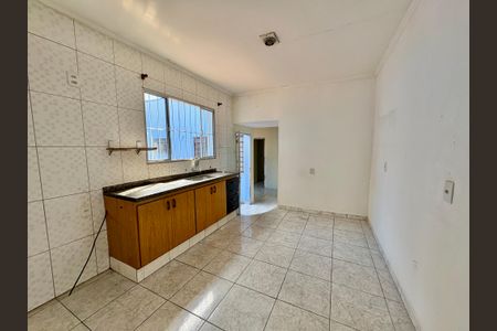 Casa à venda com 135m², 3 quartos e 2 vagas Casa à venda com 135m², 3 quartos e 2 vagasCozinha