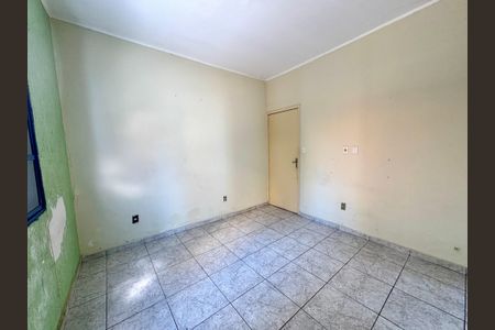 Casa à venda com 135m², 3 quartos e 2 vagas Casa à venda com 135m², 3 quartos e 2 vagasSala