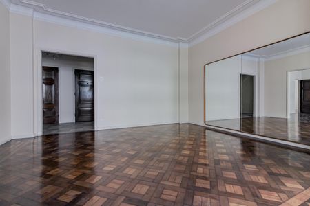 Apartamento à venda com 205m², 4 quartos e 1 vagaSala