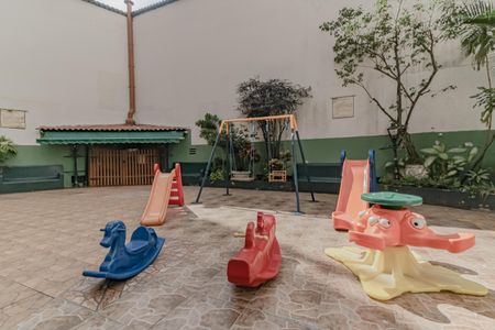 Apartamento à venda com 205m², 4 quartos e 1 vagaÁrea comum - Playground / Churrasqueira