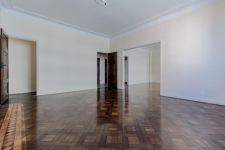 Apartamento à venda com 205m², 4 quartos e 1 vagaSala de Jantar