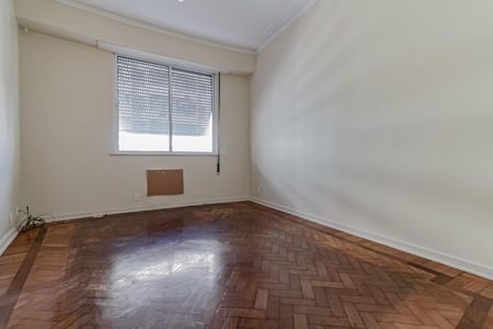 Apartamento à venda com 205m², 4 quartos e 1 vagaQuarto 2