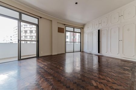 Apartamento à venda com 205m², 4 quartos e 1 vagaSuíte 