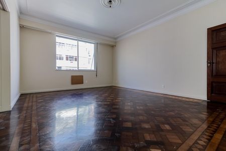 Apartamento à venda com 205m², 4 quartos e 1 vagaSala de Jantar