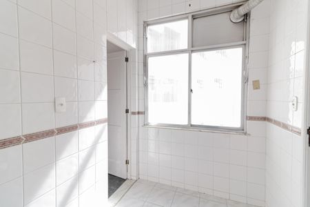 Apartamento à venda com 205m², 4 quartos e 1 vagaÁrea de Serviço