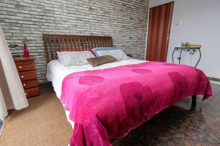 Casa à venda com 210m², 3 quartos e 2 vagasSuíte 1