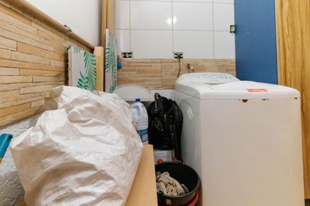 Casa à venda com 210m², 3 quartos e 2 vagasÁrea de Serviço