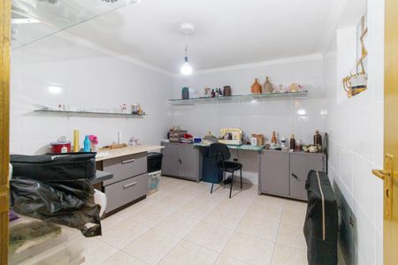 Casa à venda com 210m², 3 quartos e 2 vagasQuarto de Serviço