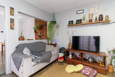 Casa à venda com 210m², 3 quartos e 2 vagasSala