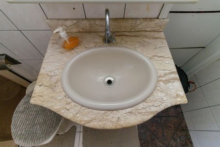 Casa à venda com 210m², 3 quartos e 2 vagasBanheiro da Suíte 2