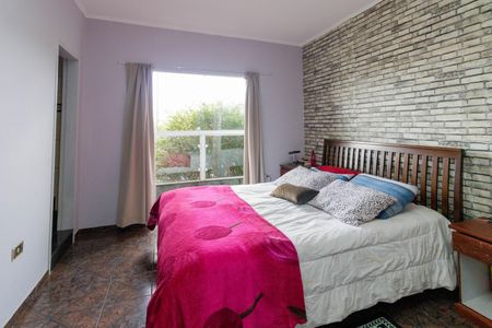 Casa à venda com 210m², 3 quartos e 2 vagasSuíte 1