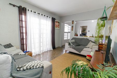 Casa à venda com 210m², 3 quartos e 2 vagasSala