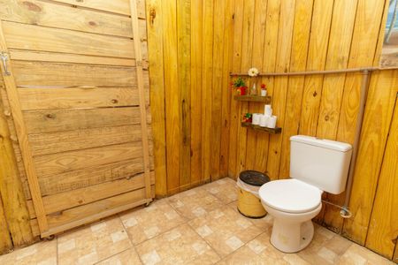 Casa à venda com 210m², 3 quartos e 2 vagasBanheiro de Serviço