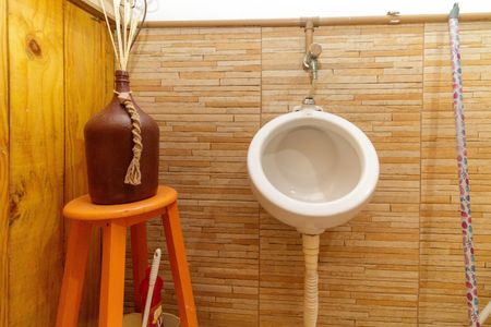 Casa à venda com 210m², 3 quartos e 2 vagasBanheiro de Serviço