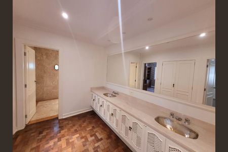 Casa à venda com 598m², 4 quartos e 8 vagasFoto 28