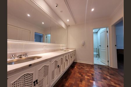 Casa à venda com 598m², 4 quartos e 8 vagasFoto 18