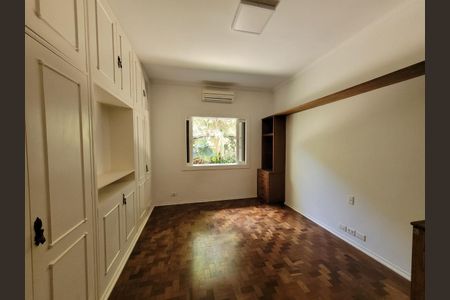 Casa à venda com 598m², 4 quartos e 8 vagasFoto 21