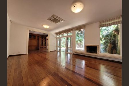 Casa à venda com 598m², 4 quartos e 8 vagasFoto 39