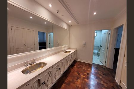 Casa à venda com 598m², 4 quartos e 8 vagasFoto 16