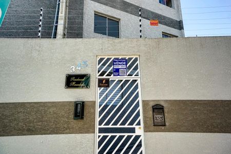 Apartamento à venda com 37m², 2 quartos e sem vaga Apartamento à venda com 37m², 2 quartos e sem vagaFachada + Placa