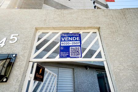 Apartamento à venda com 37m², 2 quartos e sem vaga Apartamento à venda com 37m², 2 quartos e sem vagaFachada + Placa