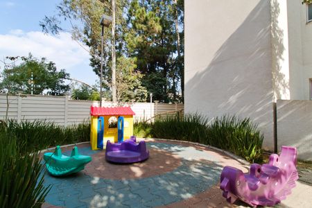 Apartamento para alugar com 44m², 2 quartos e 1 vaga Apartamento para alugar com 44m², 2 quartos e 1 vagaÁrea comum - Playground
