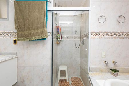 Apartamento à venda com 105m², 3 quartos e 1 vagaBanheiro da Suíte 1