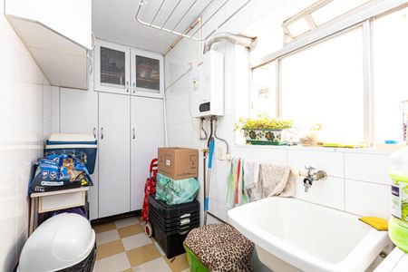 Apartamento à venda com 105m², 3 quartos e 1 vagaÁrea de Serviço