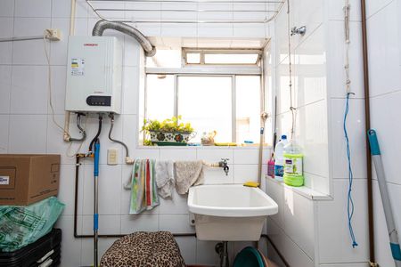 Apartamento à venda com 105m², 3 quartos e 1 vagaÁrea de Serviço