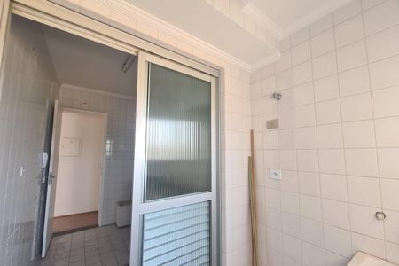 Apartamento para alugar com 64m², 3 quartos e 1 vagaÁrea de Serviço