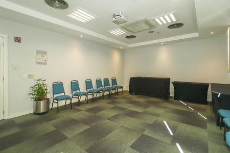 Apartamento à venda com 36m², 1 quarto e sem vagaÁrea comum -Sala de reunião 3