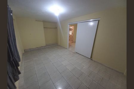 Casa para alugar com 51m², 1 quarto e sem vaga Casa para alugar com 51m², 1 quarto e sem vagaQuarto