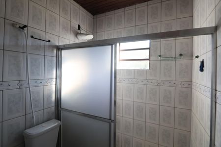 Casa à venda com 160m², 3 quartos e 2 vagasBanheiro