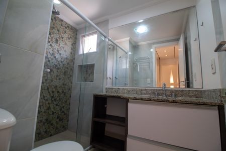 Apartamento à venda com 130m², 3 quartos e 2 vagasBanheiro da Suíte 2