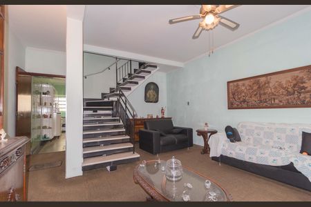 Casa à venda com 223m², 4 quartos e 1 vagaSala