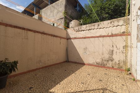 Casa à venda com 223m², 4 quartos e 1 vagaQuintal