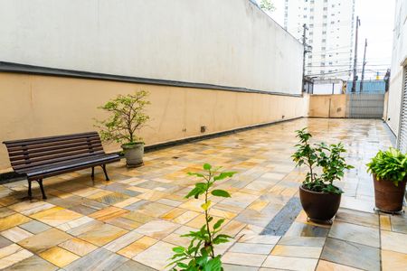 Apartamento à venda com 65m², 2 quartos e 1 vagaÁrea comum