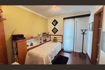 Apartamento à venda com 230m², 4 quartos e 5 vagasSuíte 3