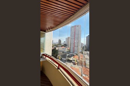 Apartamento à venda com 230m², 4 quartos e 5 vagasVaranda Sala