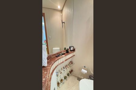 Apartamento à venda com 230m², 4 quartos e 5 vagasLavabo