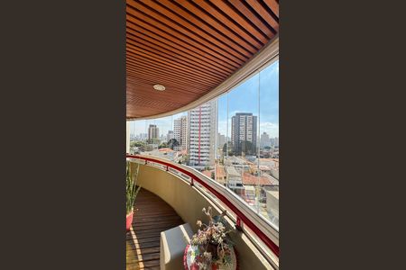 Apartamento à venda com 230m², 4 quartos e 5 vagasVaranda Sala