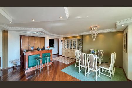 Apartamento à venda com 230m², 4 quartos e 5 vagasSala - Sala de Jantar