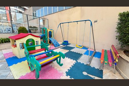 Apartamento à venda com 230m², 4 quartos e 5 vagasPlayground