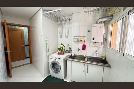 Apartamento à venda com 230m², 4 quartos e 5 vagasÁrea de Serviço