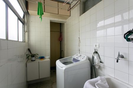 Apartamento à venda com 70m², 3 quartos e 1 vagaÁrea de Serviço